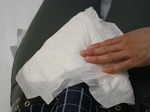 ワンポイント介護術　オムツの正しい当て方　How to apply one-point nursing omutsu 6